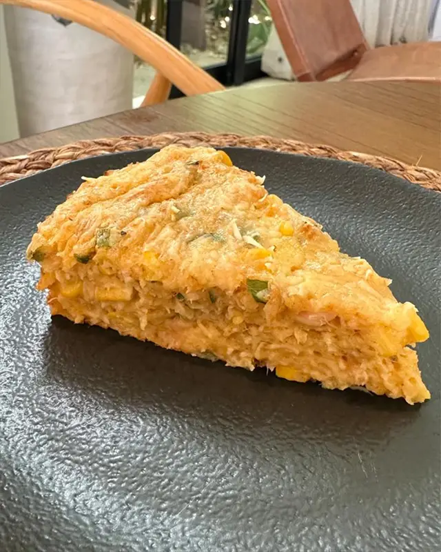 Porción de tarta salada